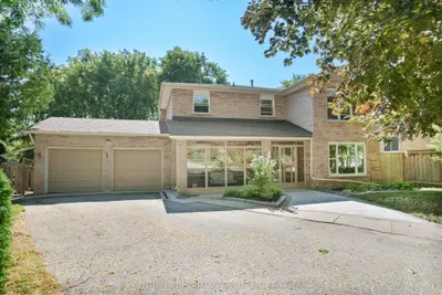 Detached in Newmarket