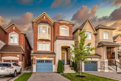 Detached in Vaughan
