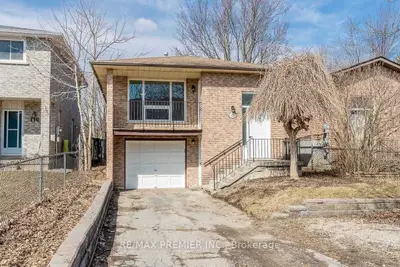 Detached in New Tecumseth