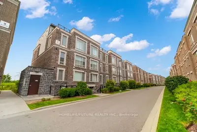 Condo Townhouse in Markham