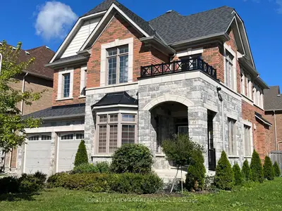 Detached in East Gwillimbury