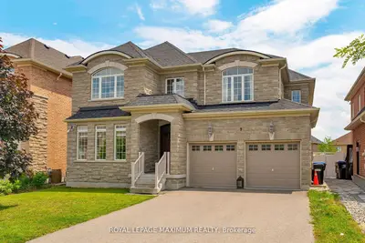 Detached in Innisfil