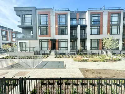 Condo Townhouse in Richmond Hill