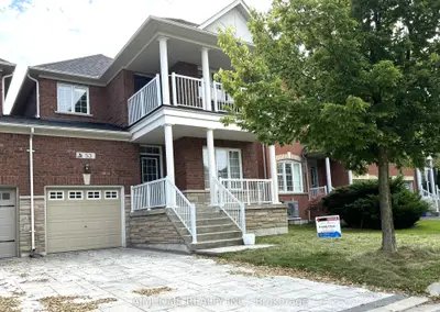 Semi-Detached in Richmond Hill