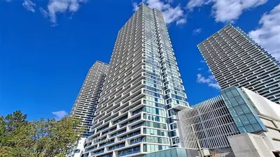 Condo Apartment in Vaughan