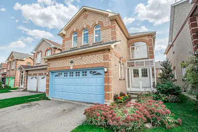 Detached in Markham