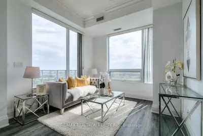 Condo Apartment in Markham