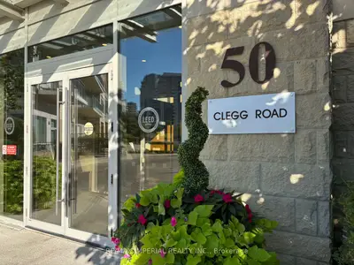 Condo Apartment in Markham