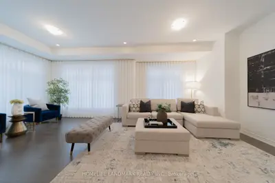 Att/Row/Townhouse in Markham