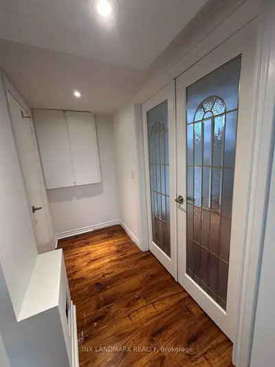 37 Justus Drive, Richmond Hill, On L4c 9z8