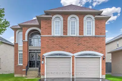 Detached in Richmond Hill