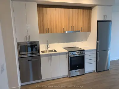 Condo Apartment in Vaughan