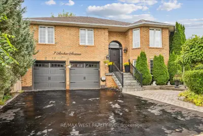 Detached in Bradford West Gwillimbury