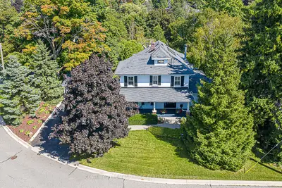 Detached in Richmond Hill