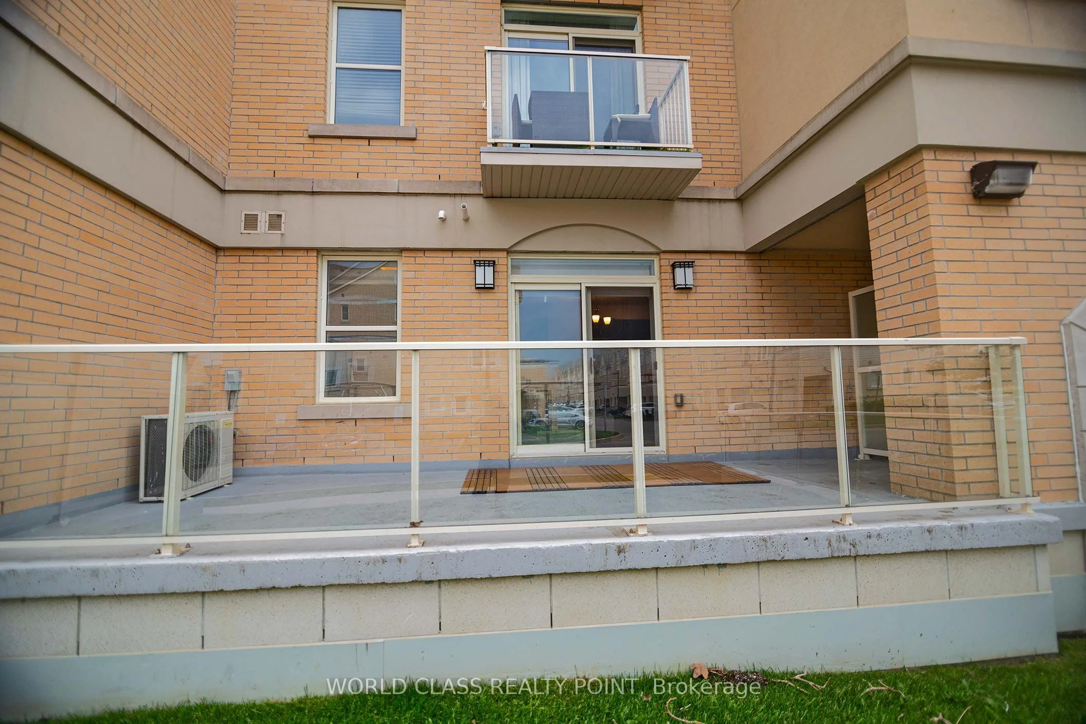 28 Prince Regent Street 114, Markham, ON L6C 0V5