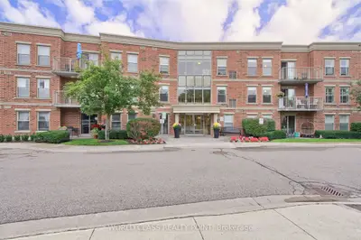 Condo Apartment in Uxbridge