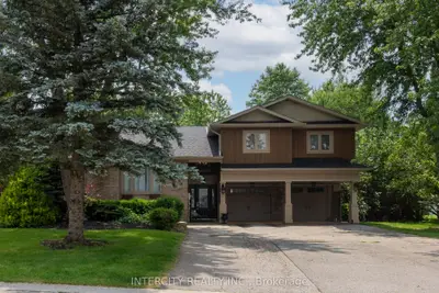 Detached in King