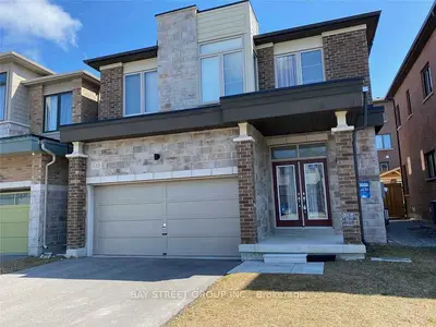 Detached in Newmarket
