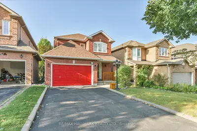 Detached in Newmarket