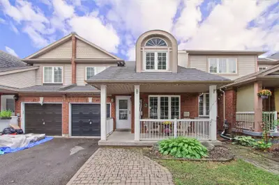 Att/Row/Townhouse in Georgina