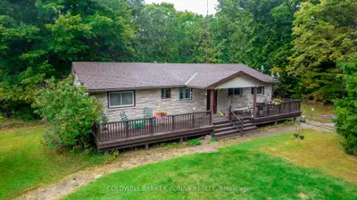 Detached in Essa