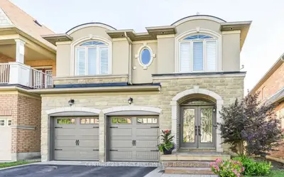Detached in Richmond Hill