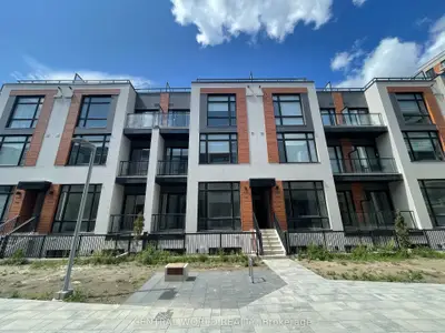 Condo Townhouse in Richmond Hill