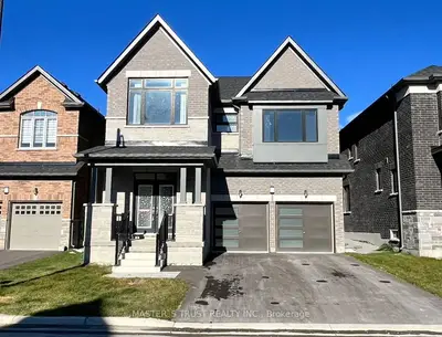 Detached in East Gwillimbury