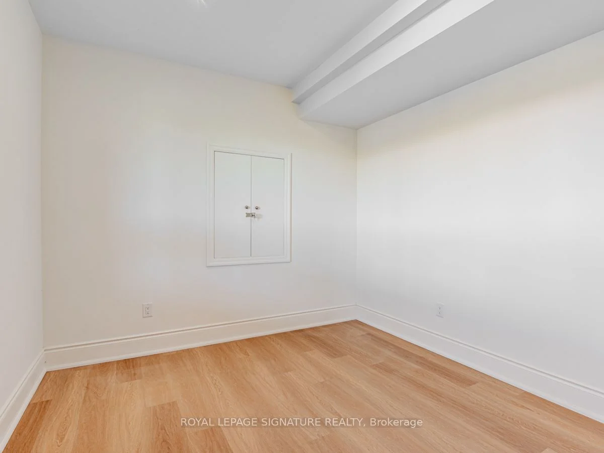 90 Vantage Loop Street Bsmt, Newmarket, ON L3X 0K8
