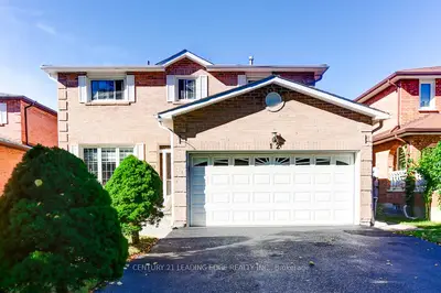 Detached in Markham