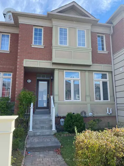 Att/Row/Townhouse in Markham
