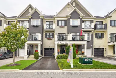 Att/Row/Townhouse in Whitchurch-Stouffville