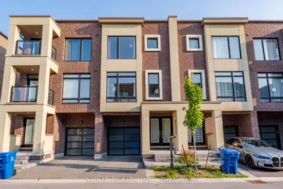 Att/Row/Townhouse in Vaughan