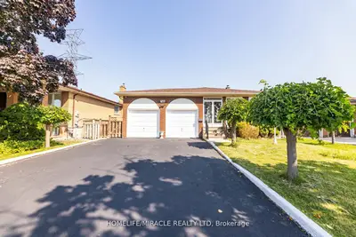 Detached in Vaughan