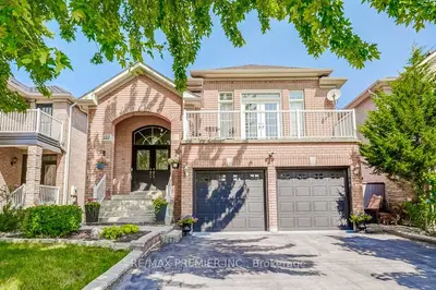 Detached in Vaughan