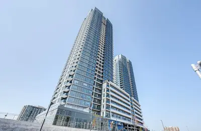 Condo Apartment in Vaughan