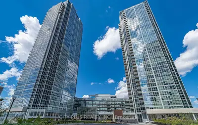 Condo Apartment in Vaughan