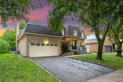 Detached in Richmond Hill