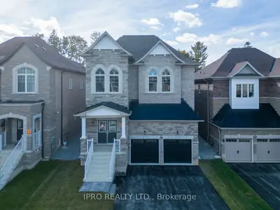 Detached in Richmond Hill