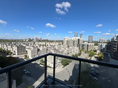 Condo Apartment in Markham