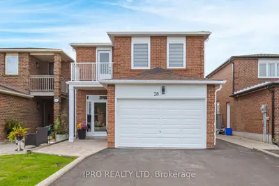 Detached in Vaughan