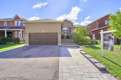 Detached in Bradford West Gwillimbury