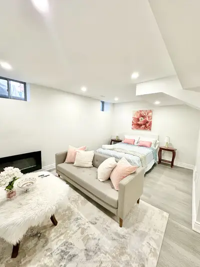 Detached in Richmond Hill