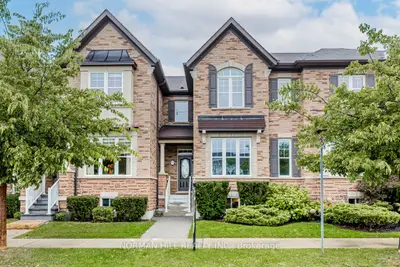 Att/Row/Townhouse in Markham