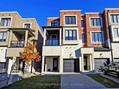 Att/Row/Townhouse in Markham