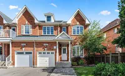 Semi-Detached in Richmond Hill