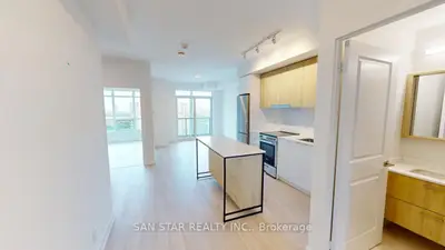 Condo Apartment in Vaughan