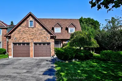 Detached in Aurora