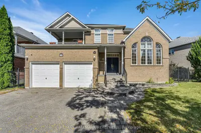 Detached in Richmond Hill