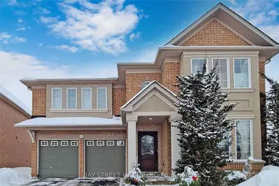 Detached in Richmond Hill